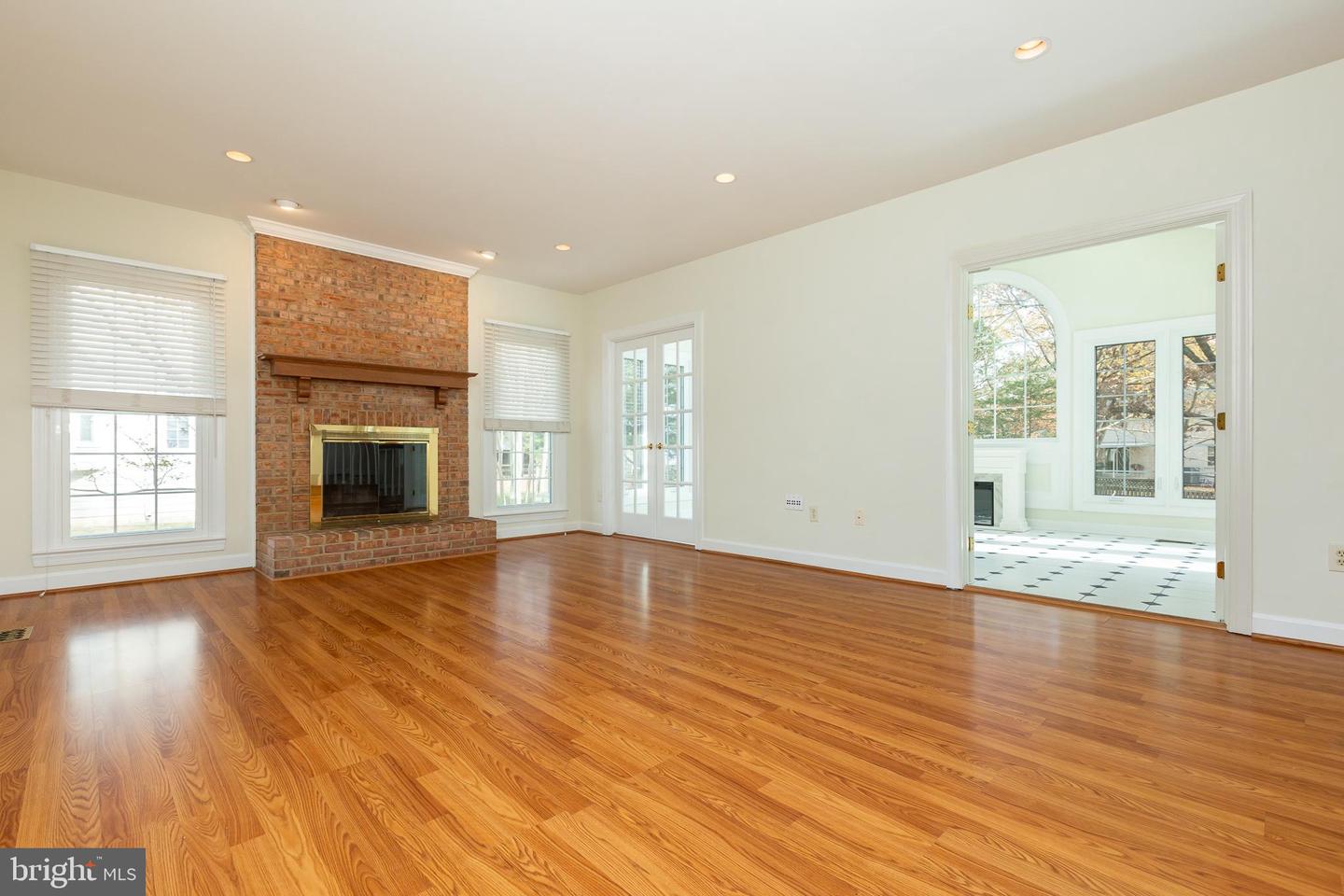 14209 Floral Park Dr Property Photo 32