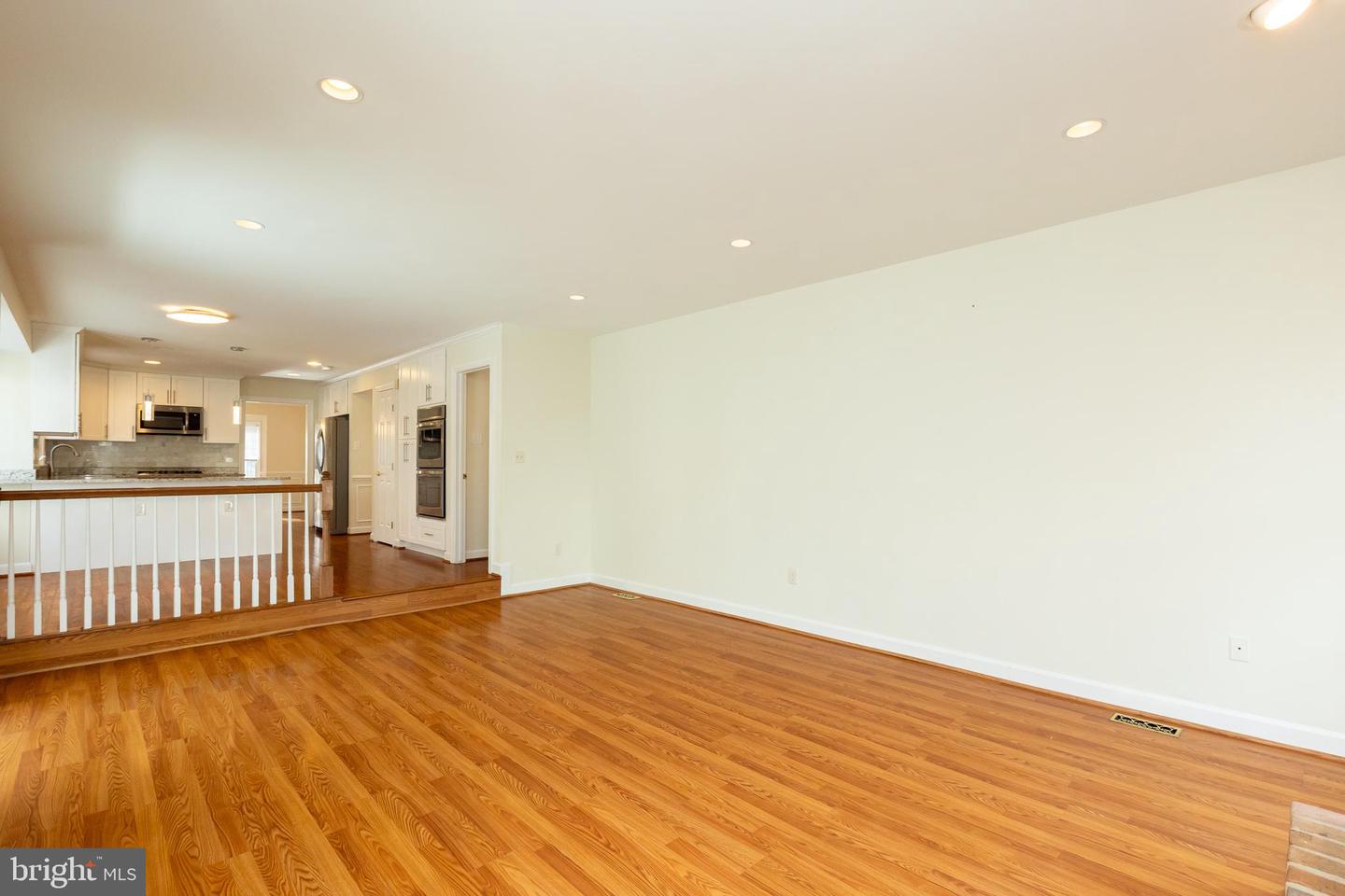 14209 Floral Park Dr Property Photo 37