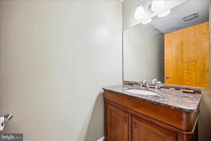 847-e Quince Orchard Blvd Property Photo 24