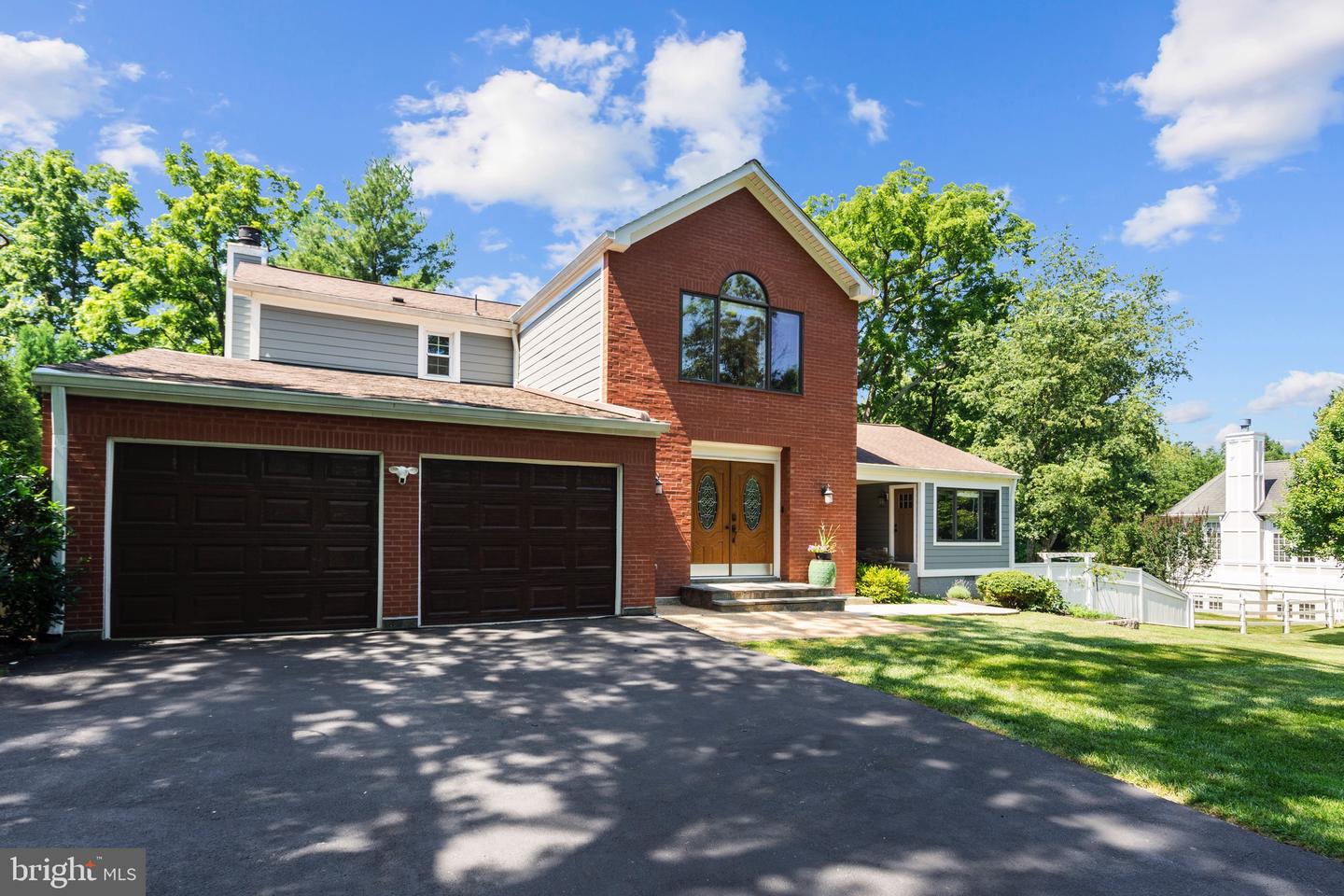 9524 Woodington Dr Property Photo 4