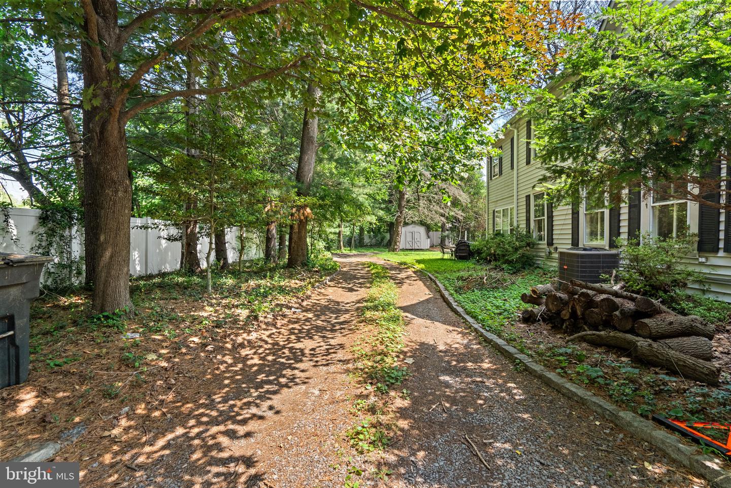 13321 Travilah Rd Property Photo 4