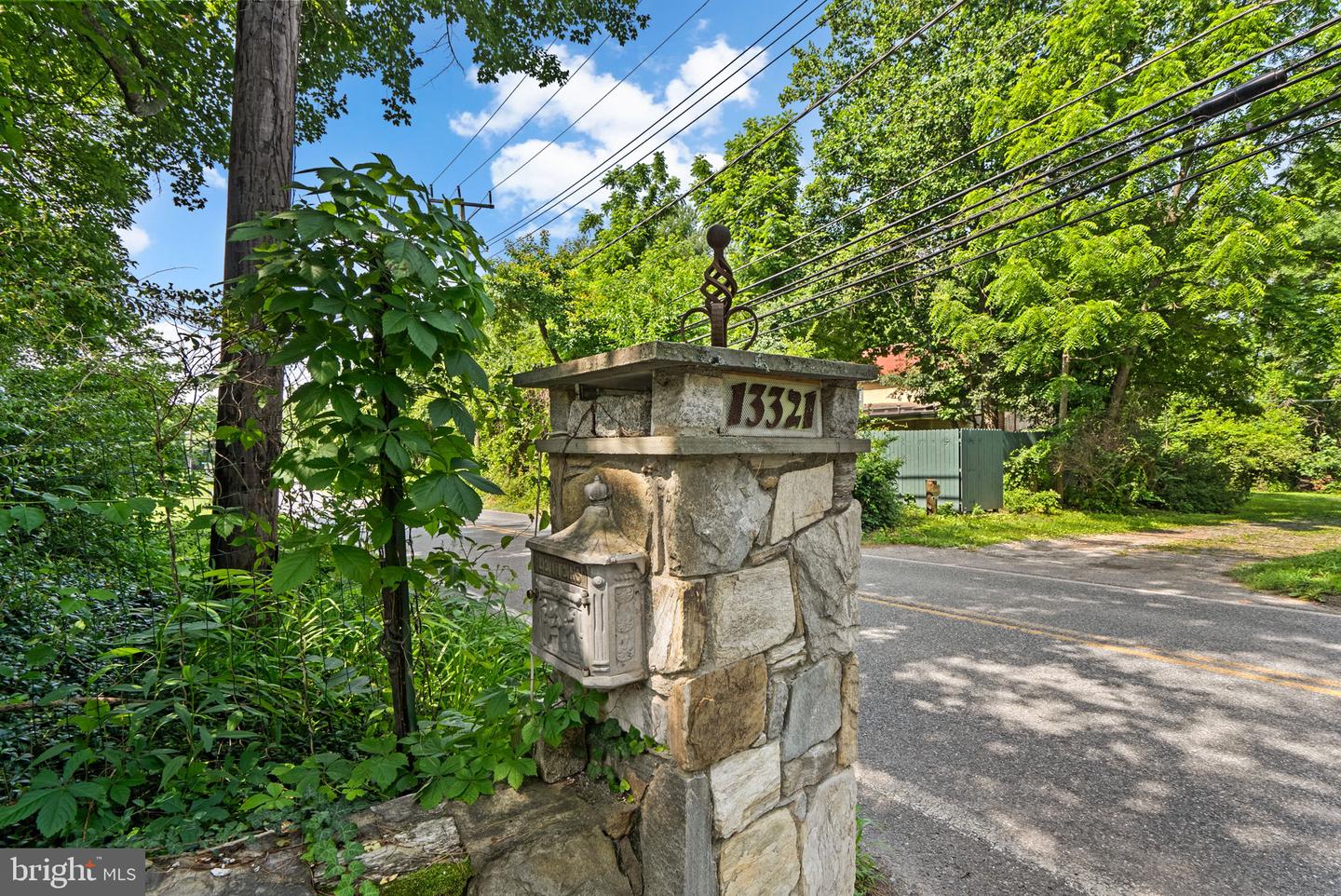 13321 Travilah Rd Property Photo 5