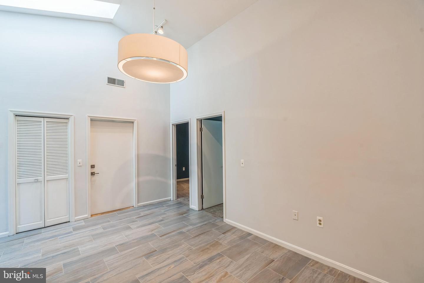 16047 Comprint Cir #16047 Property Photo 6