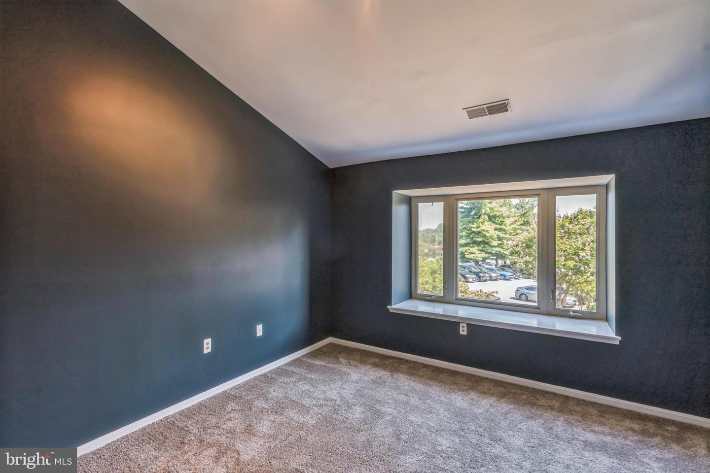 16047 Comprint Cir #16047 Property Photo 12