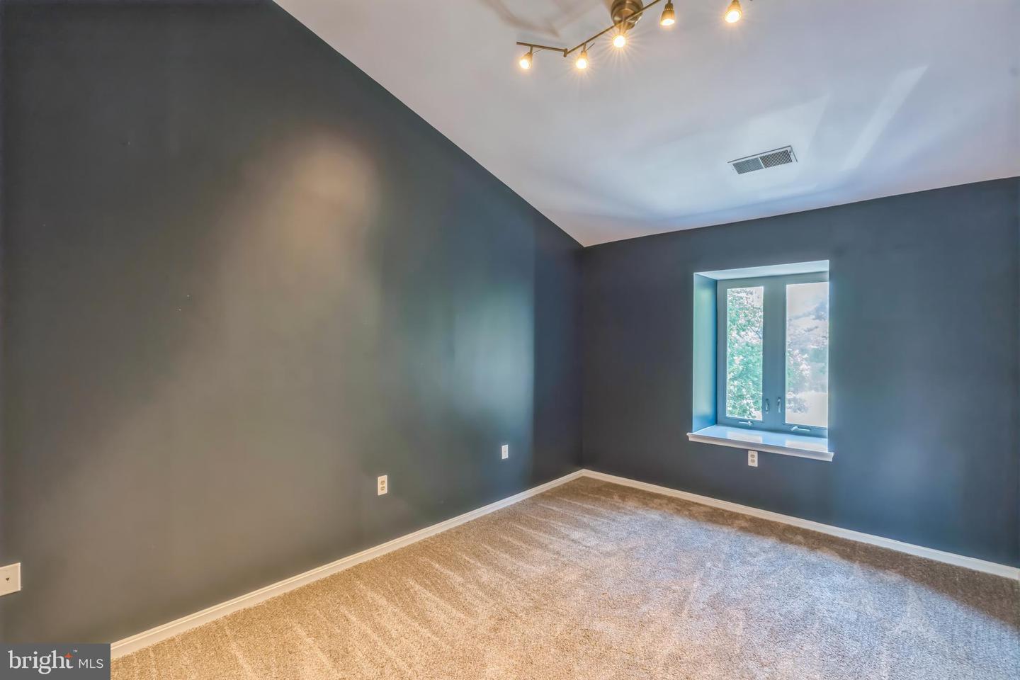 16047 Comprint Cir #16047 Property Photo 16