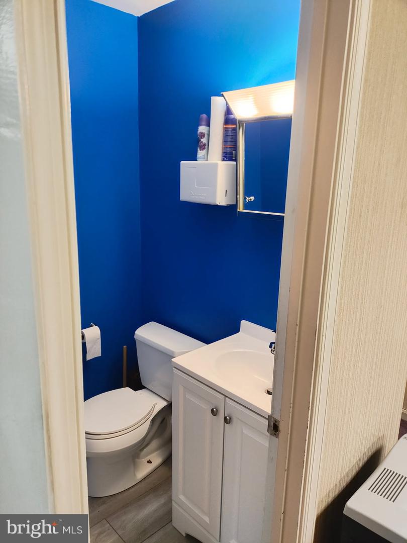 15839 Crabbs Branch Way #3-b Property Photo 8