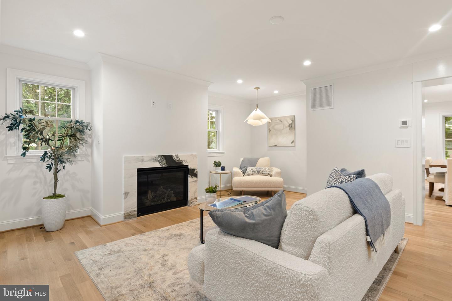 5522 Lincoln St Property Photo 14