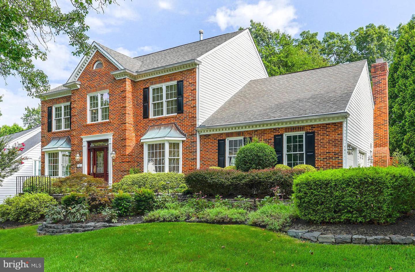 1 Turley Ct Property Photo 2