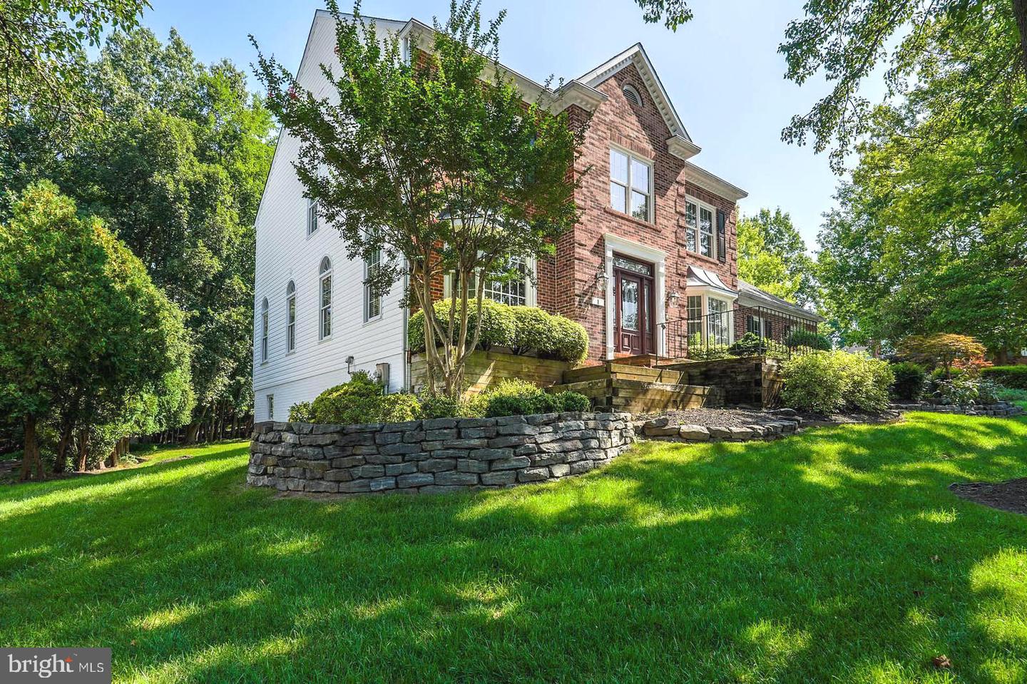 1 Turley Ct Property Photo 5