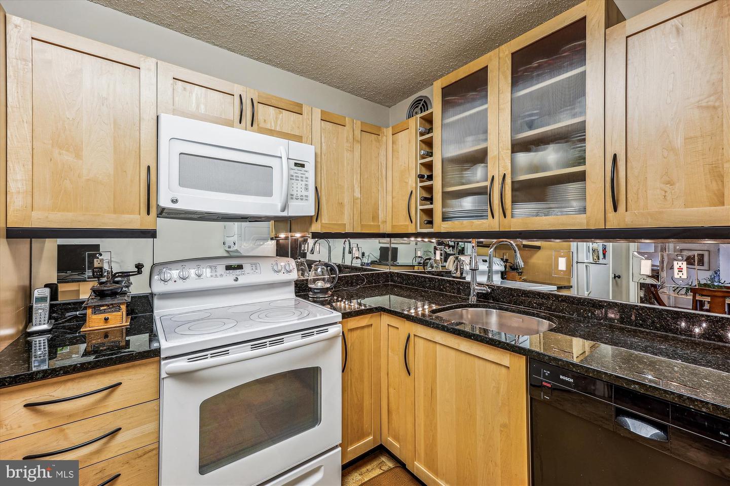 7420 Westlake Ter #1202 Property Photo 13