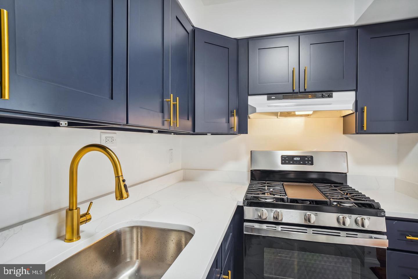 2101 Walsh View Ter #17-103 Property Photo 14