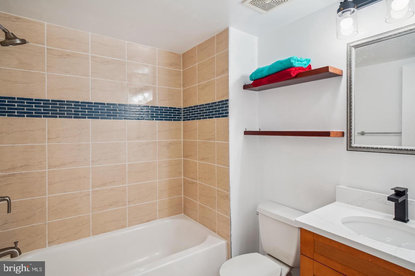 2101 Walsh View Ter #17-103 Property Photo 20