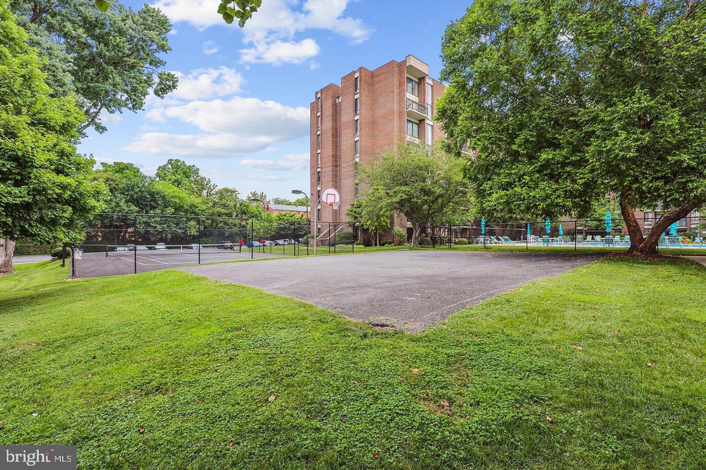 2101 Walsh View Ter #17-103 Property Photo 27