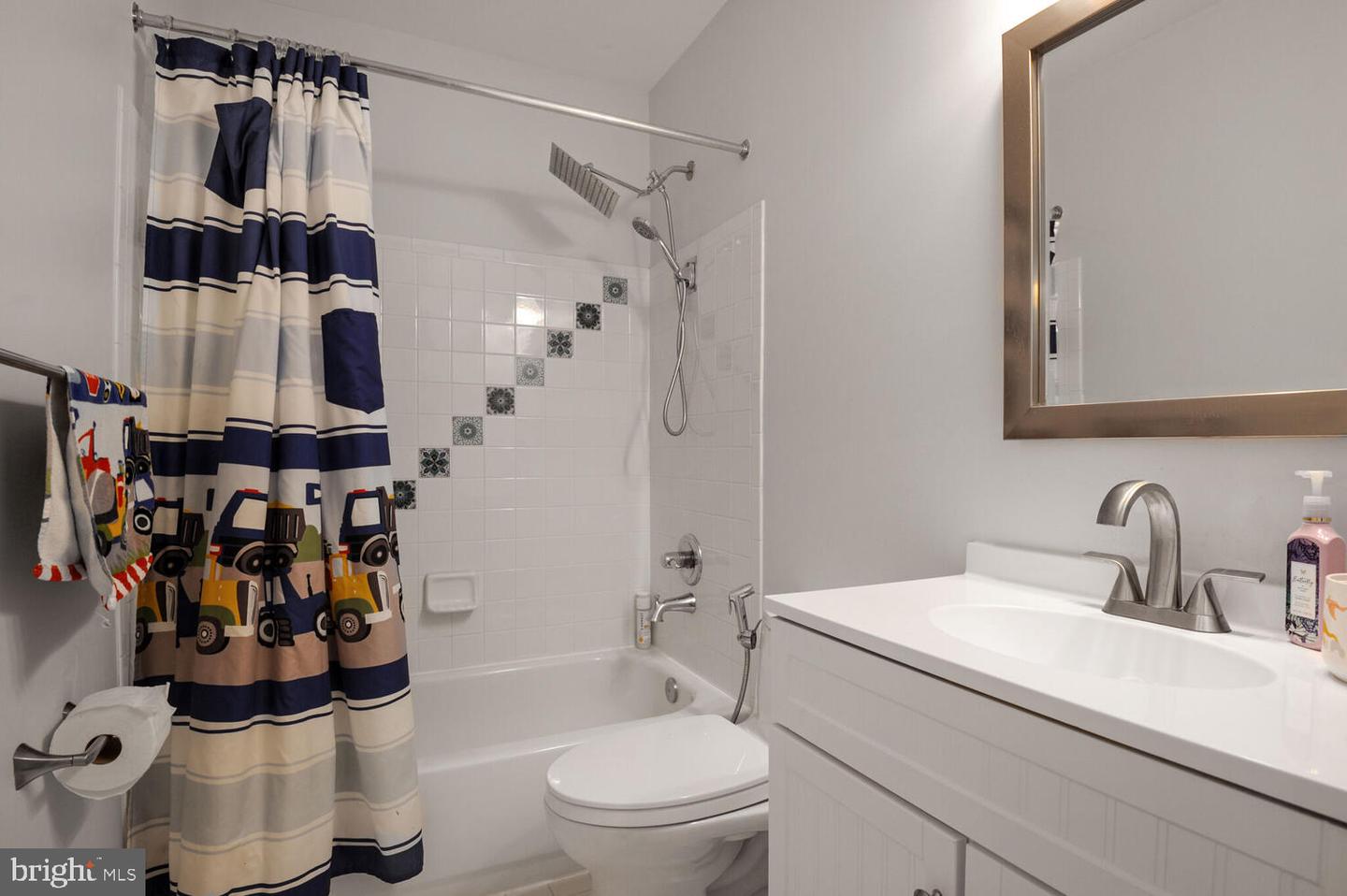 1320 Wild Oak Ter Property Photo 13