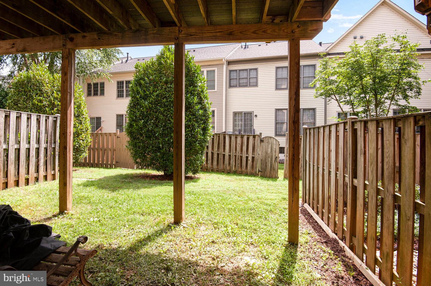 1320 Wild Oak Ter Property Photo 18