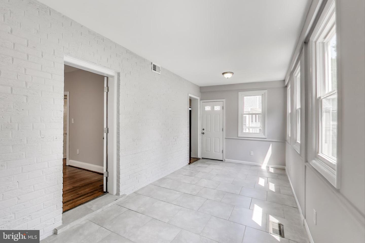 8209 Flower Ave Property Photo 12
