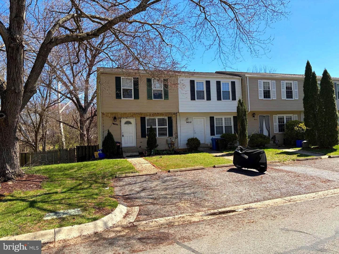 9010 BRAMBLE BUSH CT
