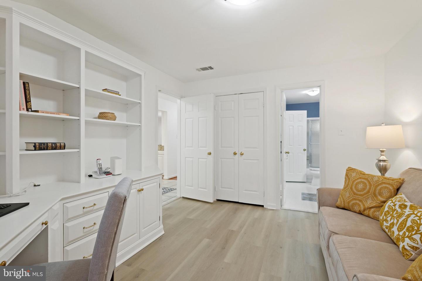 5 Luxberry Ct #2 Property Photo 21