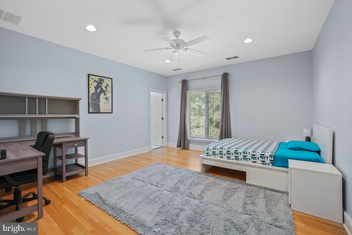 10823 Lockland Rd Property Photo 31