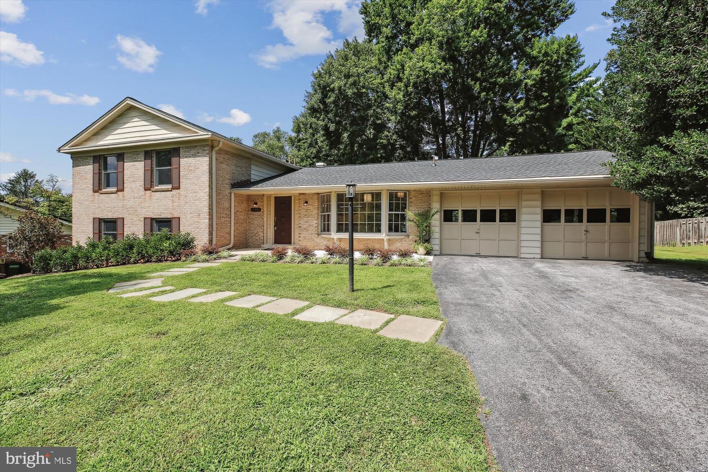 14908 Flintstone Ln Property Photo 2