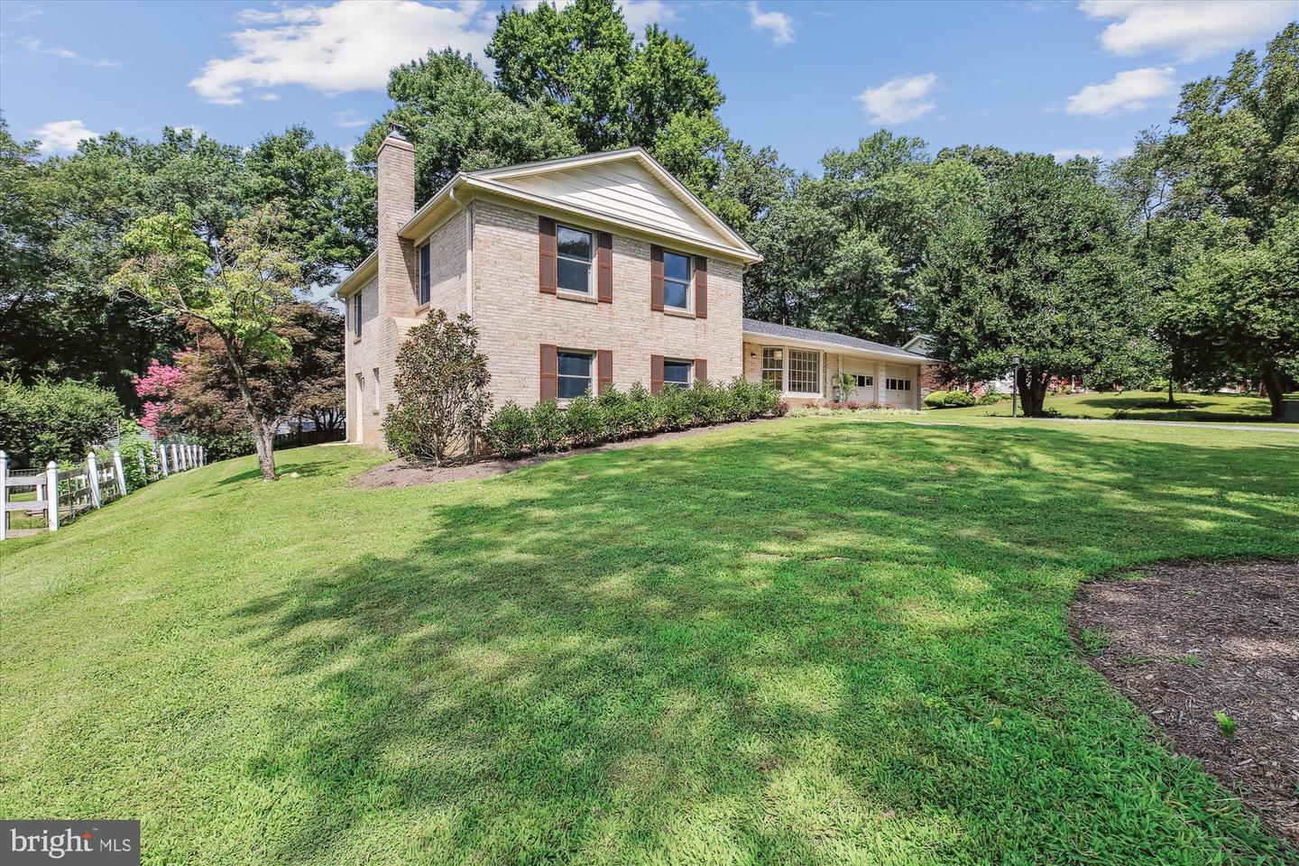 14908 Flintstone Ln Property Photo 6