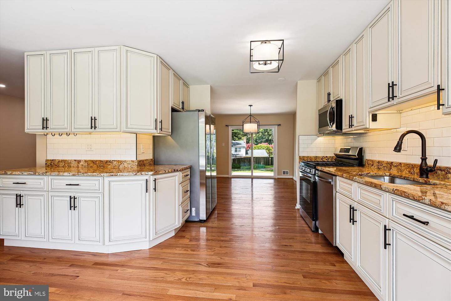 14908 Flintstone Ln Property Photo 15