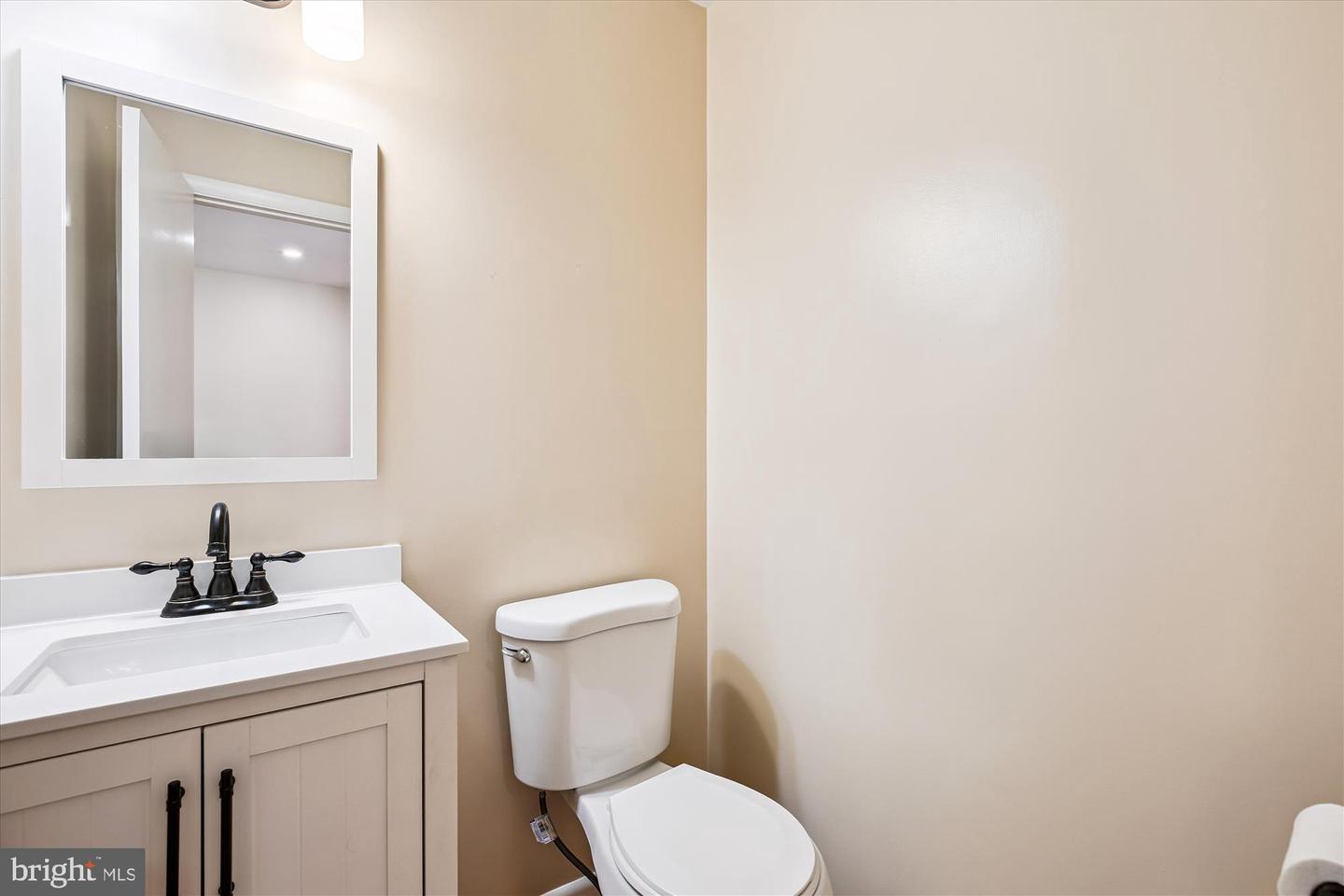 14908 Flintstone Ln Property Photo 28