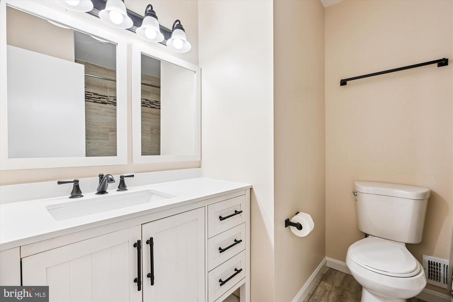 14908 Flintstone Ln Property Photo 42