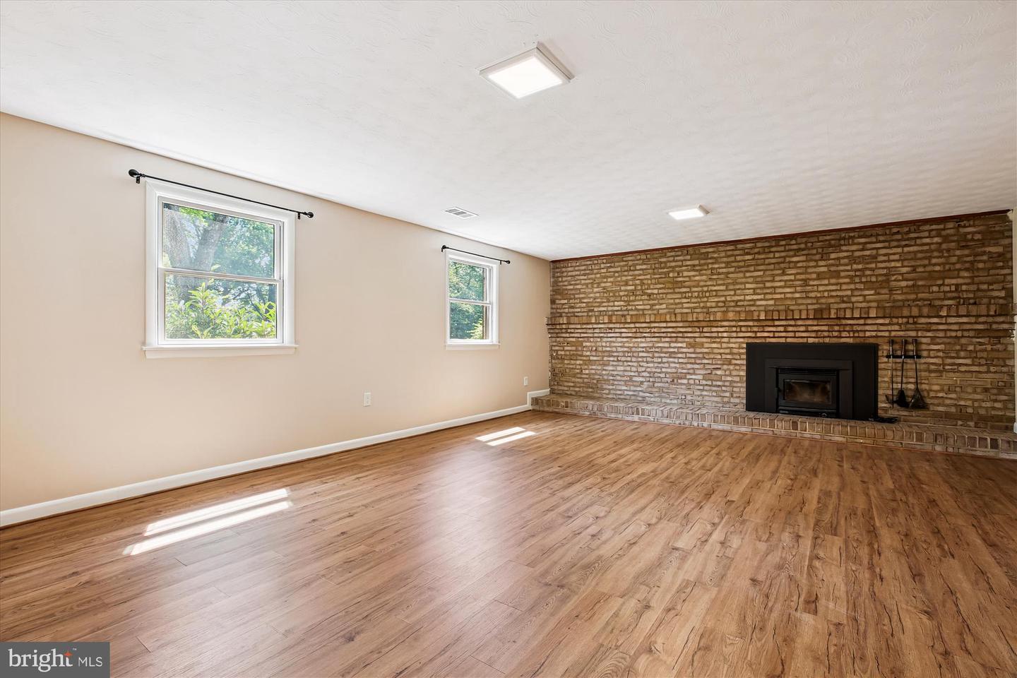 14908 Flintstone Ln Property Photo 47