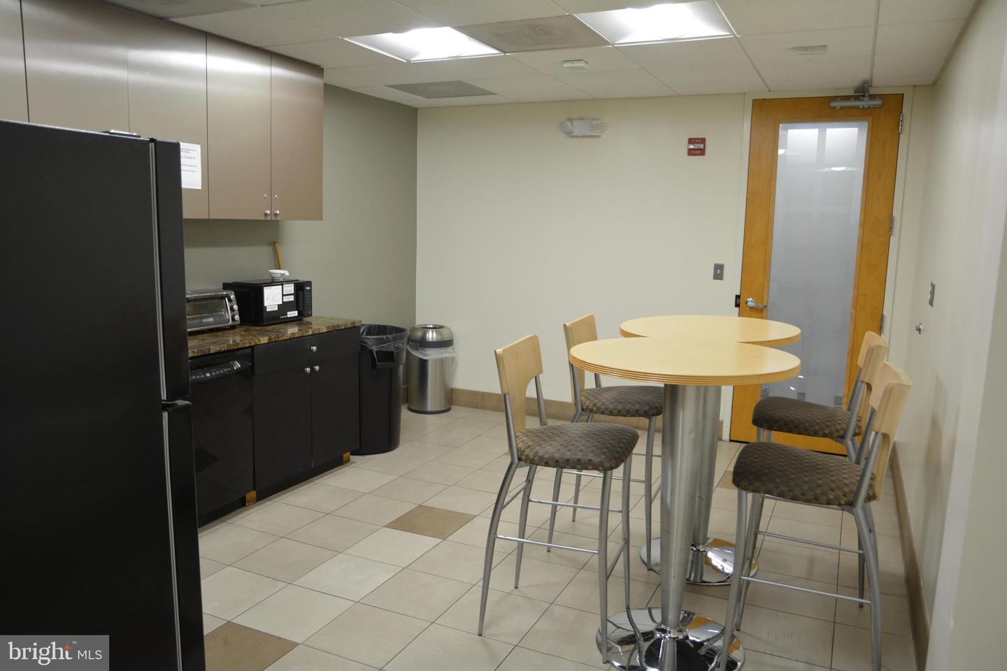 438 N Frederick Ave #440 Property Photo 15