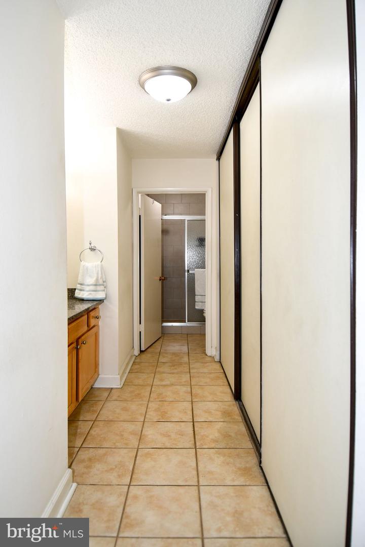 3500 Forest Edge Dr #15-2e Property Photo 11