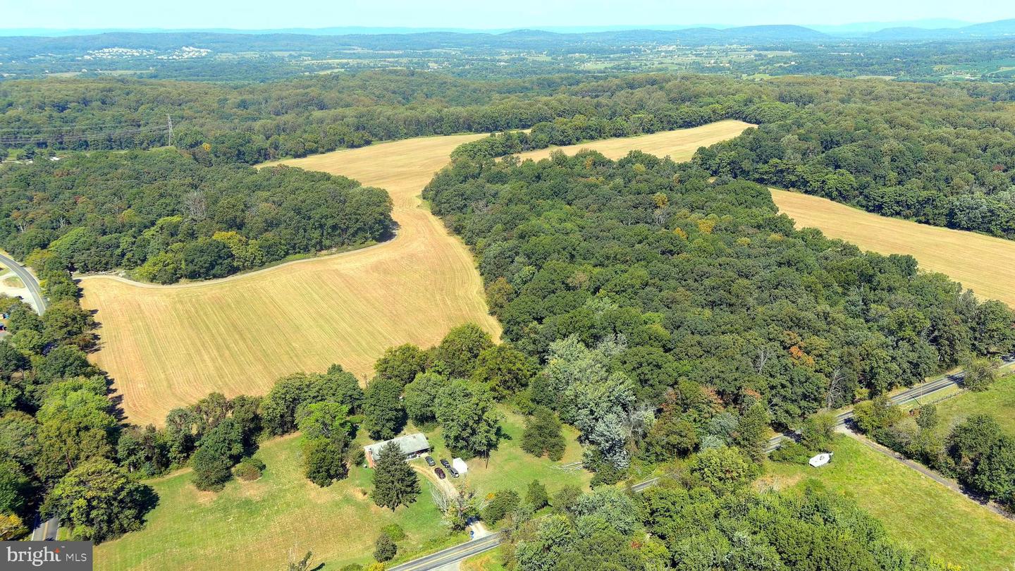 22805 Whites Ferry Rd Property Photo 1