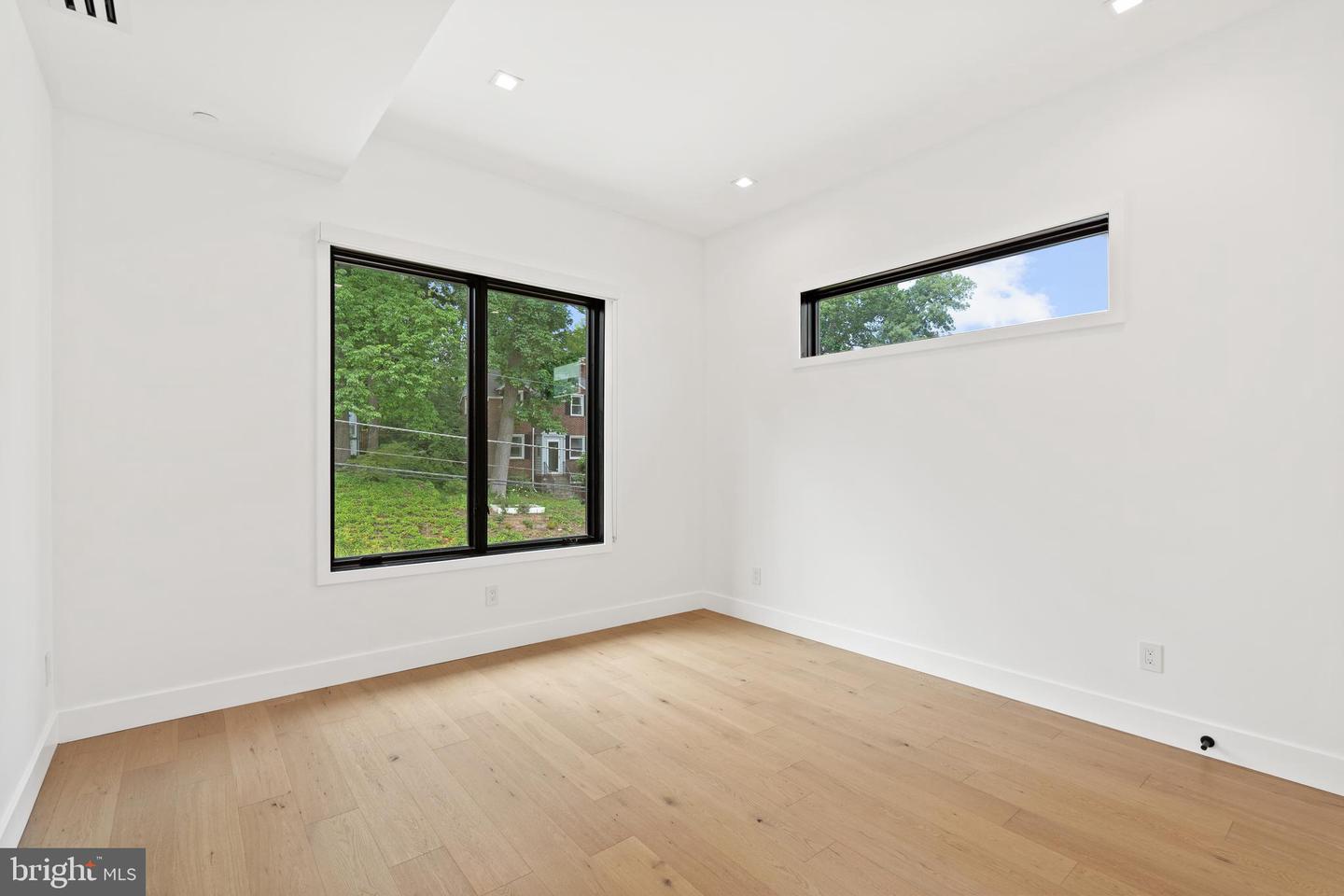 5208 Danbury Rd Property Photo 44