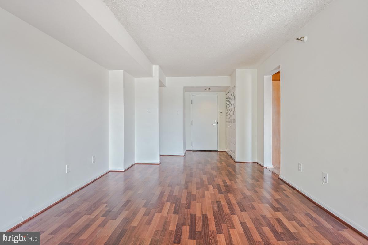 7401 Westlake Ter #215 Property Photo 16