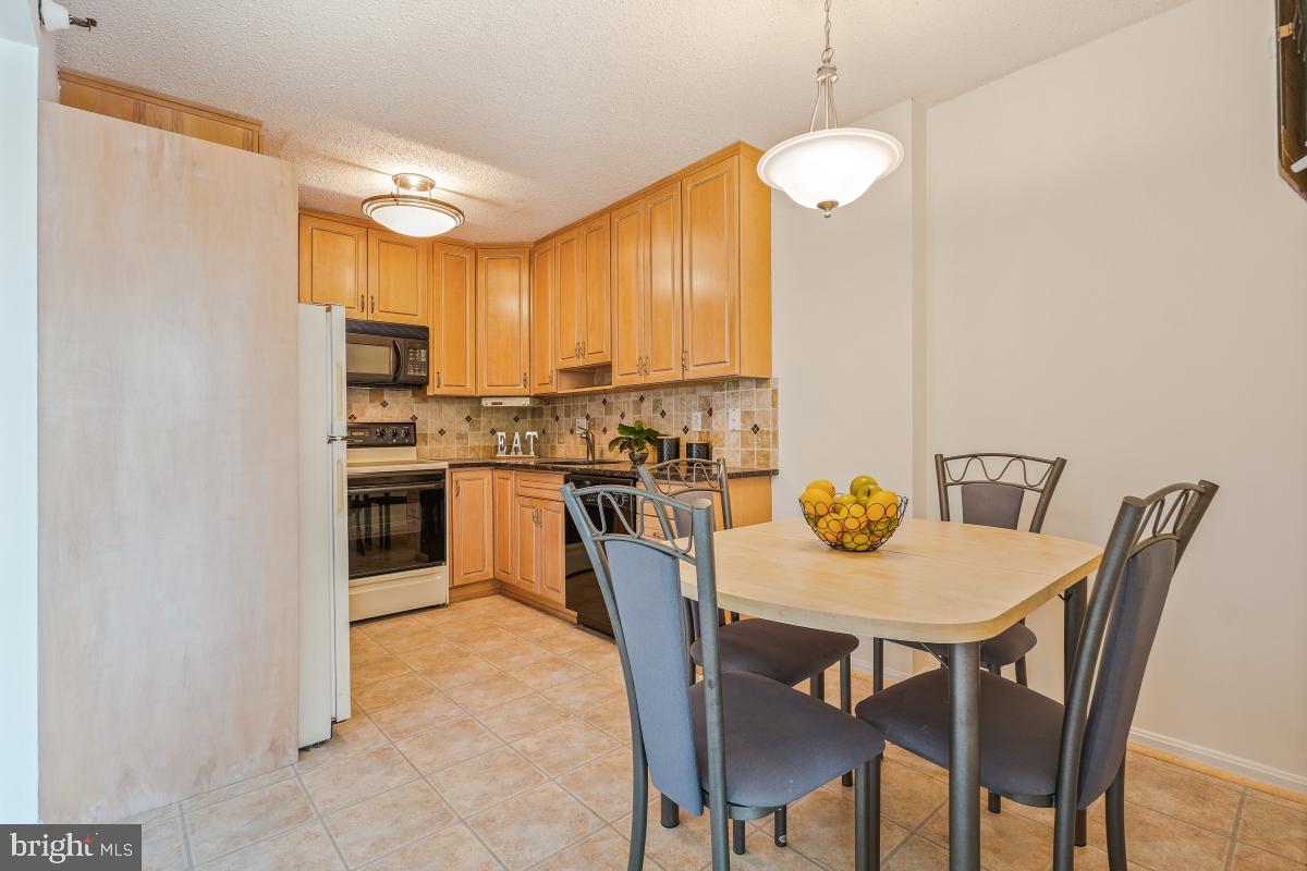 7401 Westlake Ter #215 Property Photo 17