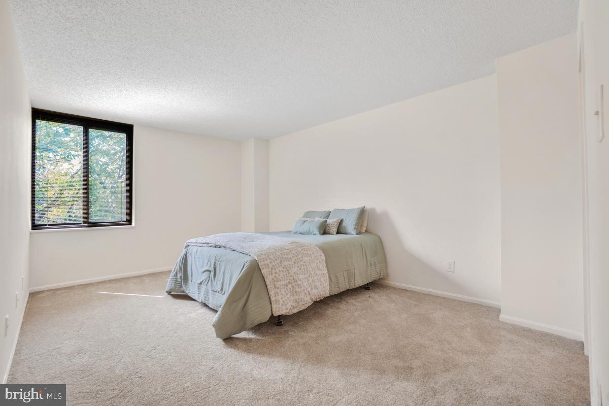 7401 Westlake Ter #215 Property Photo 27