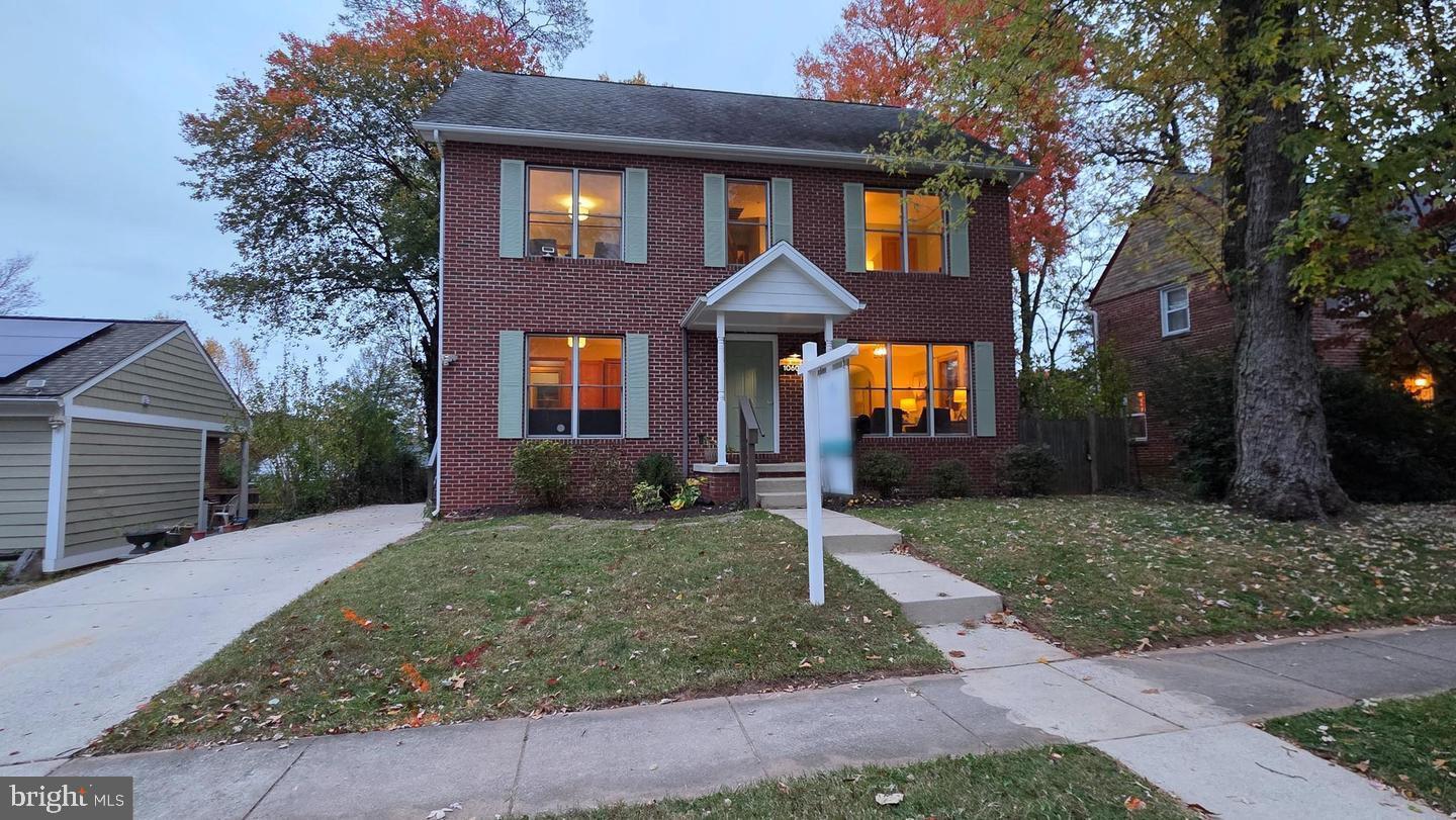 10605 INWOOD AVE Property Photo 1