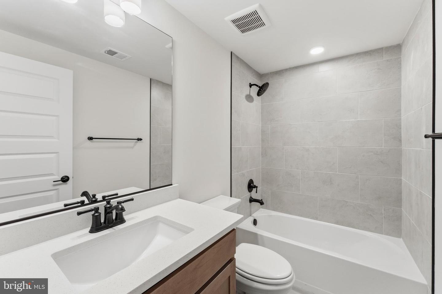19110 Tatie Way Property Photo 25