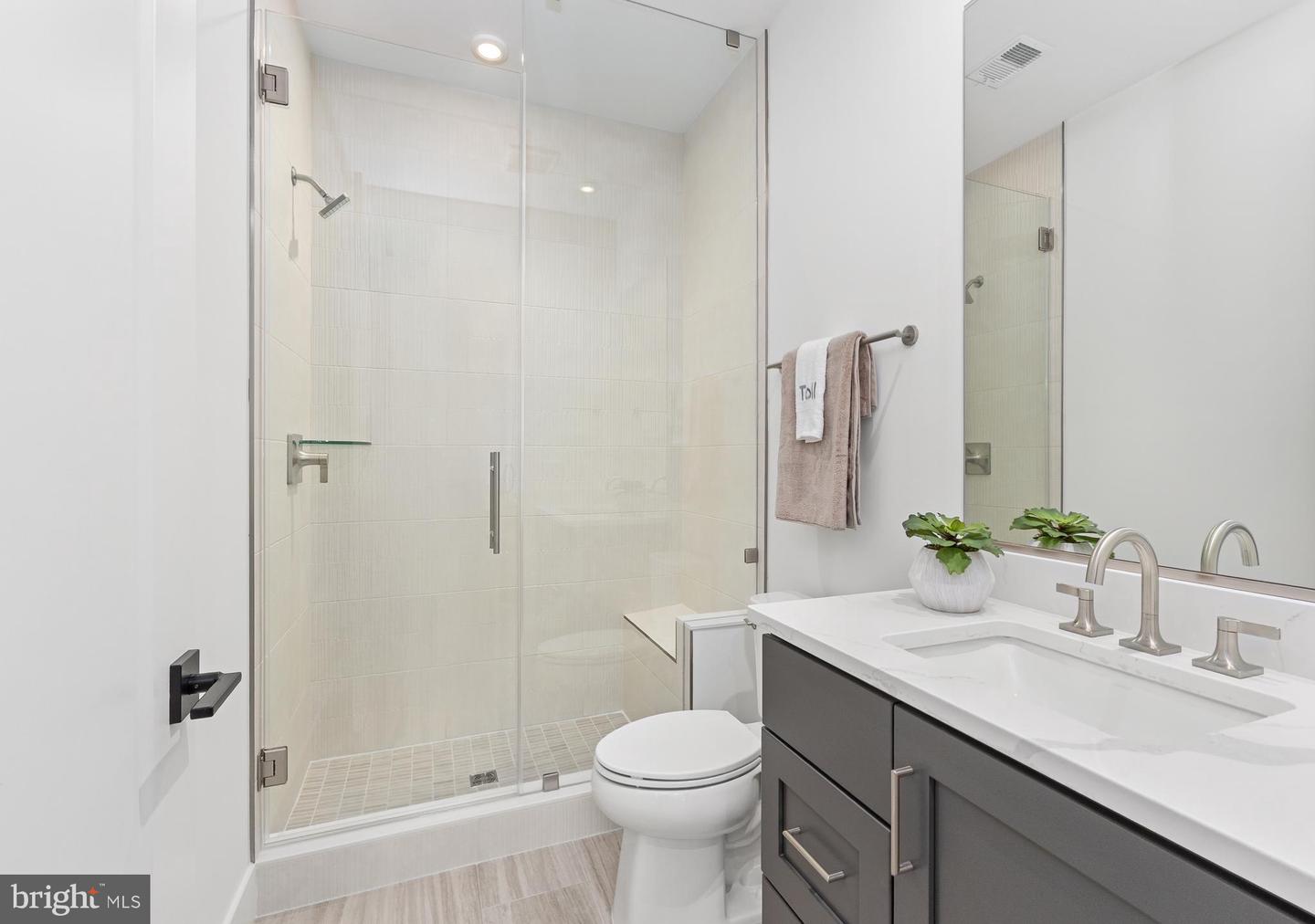 8603 Erdem Pl Property Photo 11