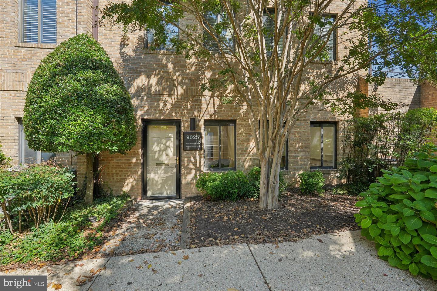 9025 Shady Grove Ct #6b Property Photo 2