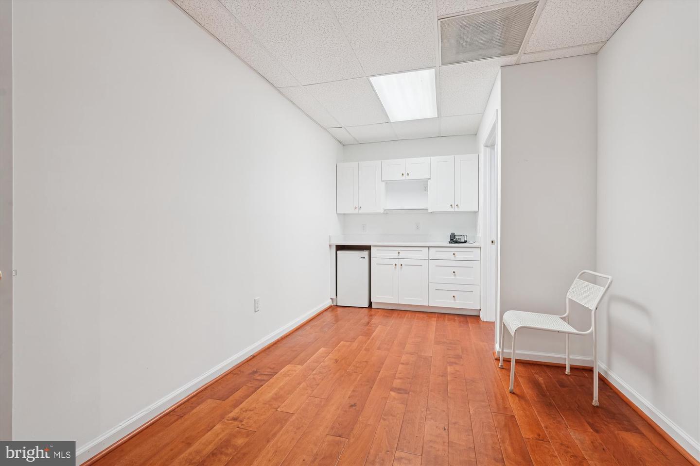 9025 Shady Grove Ct #6b Property Photo 13