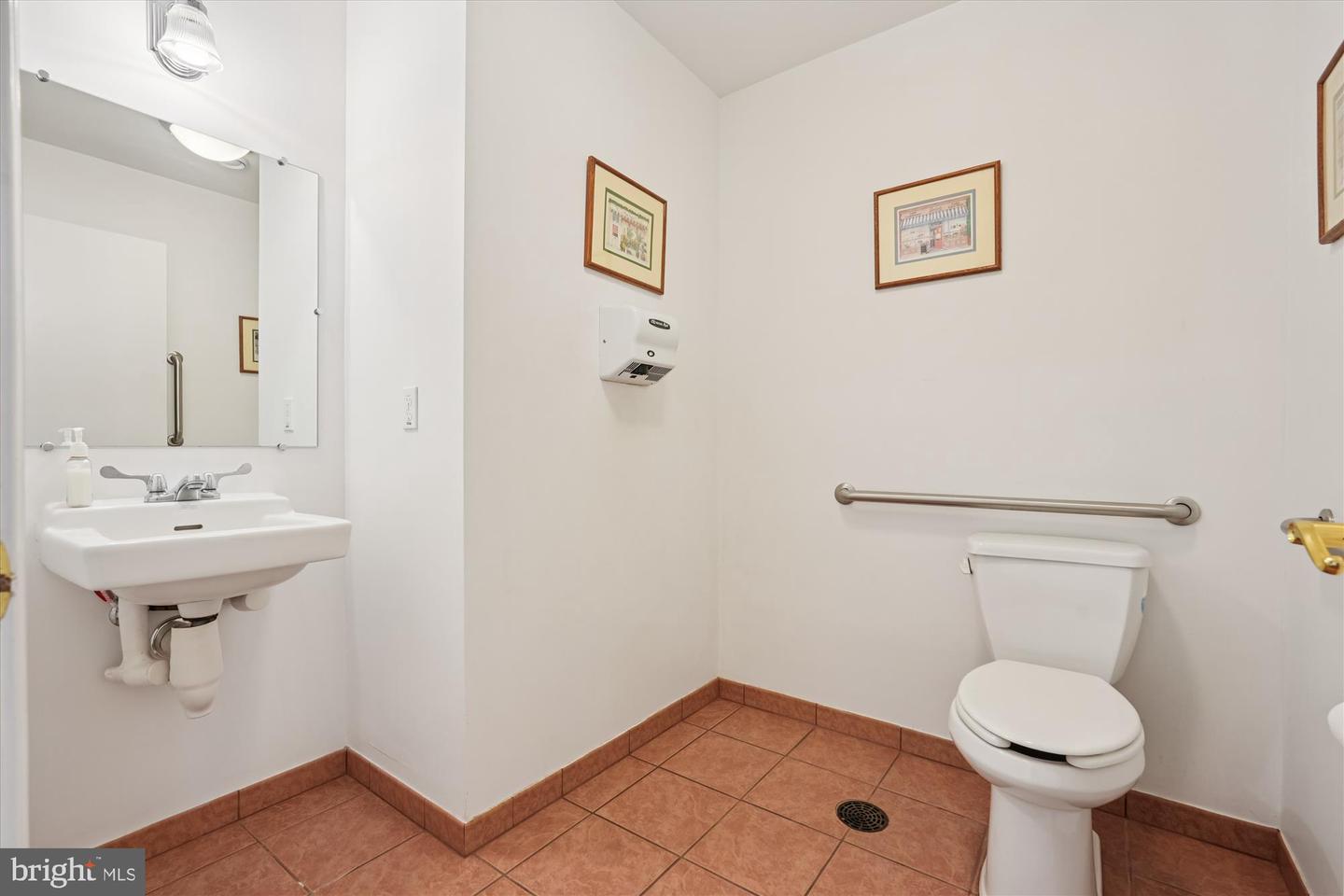 9025 Shady Grove Ct #6b Property Photo 20