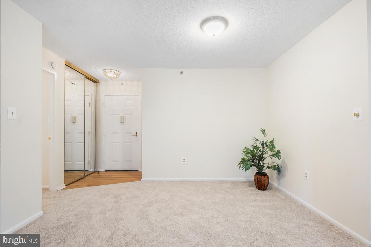 15107 Interlachen Dr #2-321 Property Photo 12