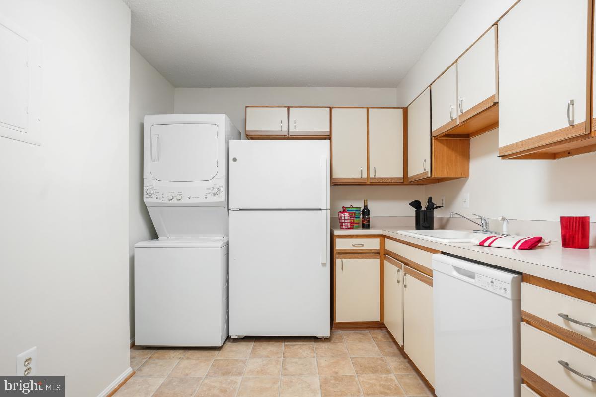 15107 Interlachen Dr #2-321 Property Photo 20
