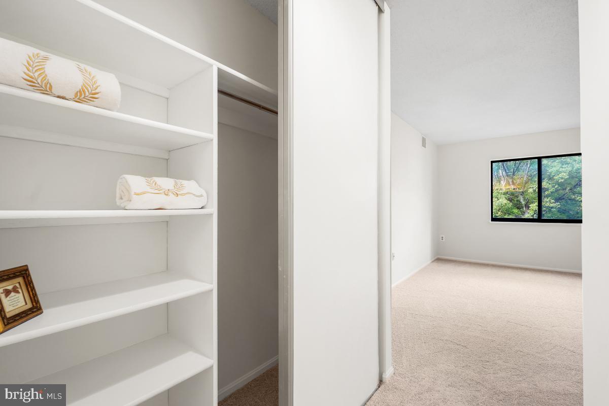 15107 Interlachen Dr #2-321 Property Photo 24
