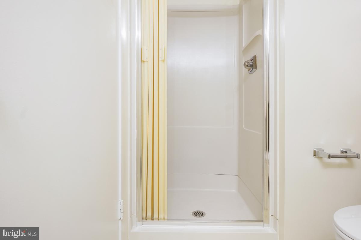 15107 Interlachen Dr #2-321 Property Photo 32