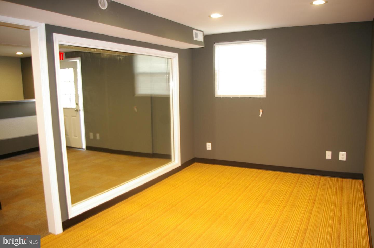 9913 Georgia Ave #unit B Property Photo 2