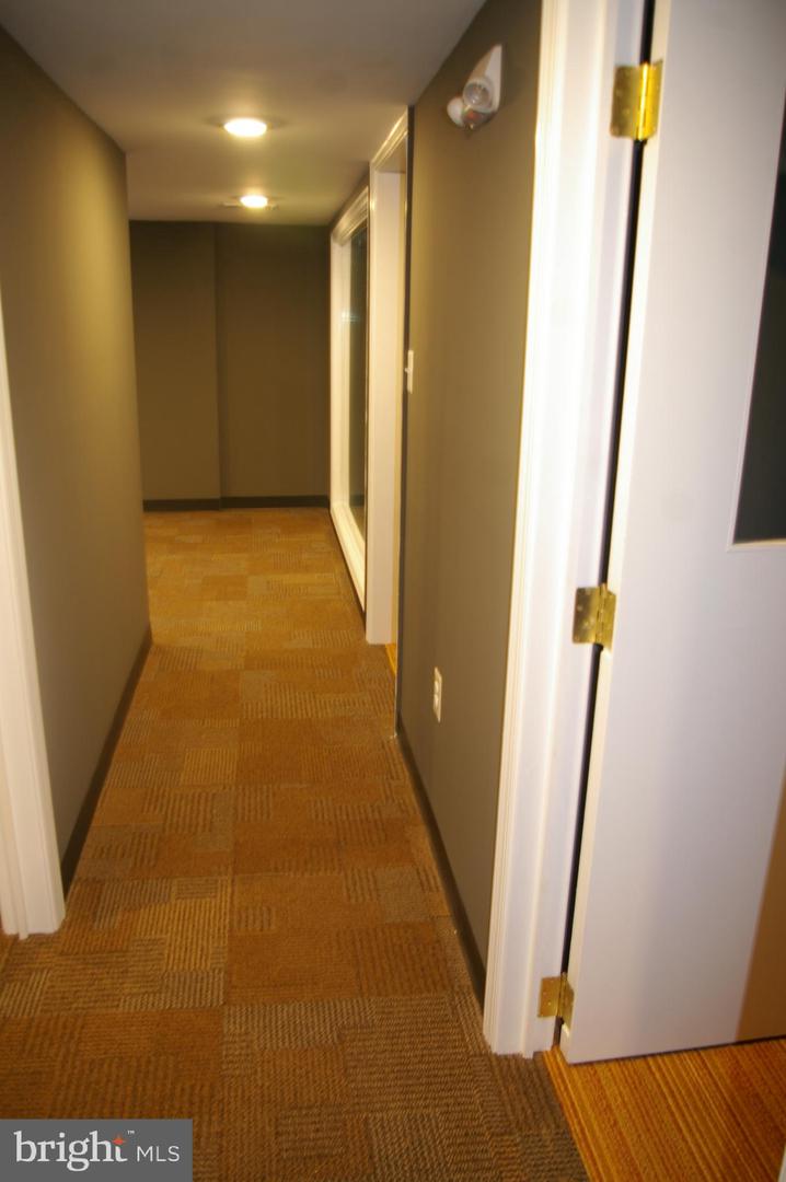 9913 Georgia Ave #unit B Property Photo 4