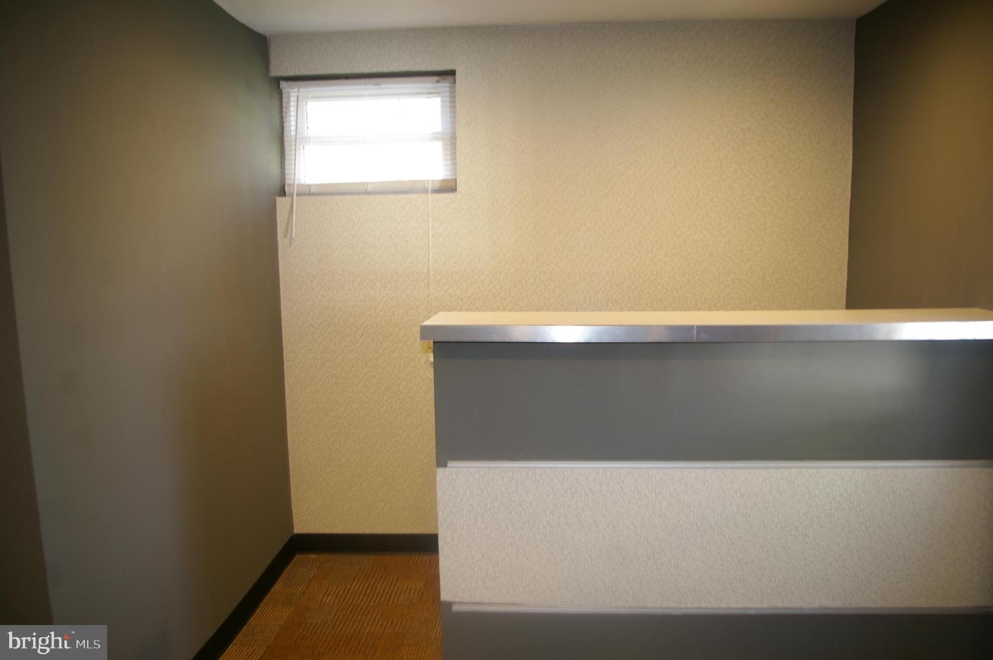 9913 Georgia Ave #unit B Property Photo 10