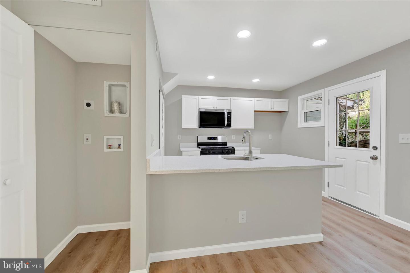 12106 Bluhill Rd Property Photo 15